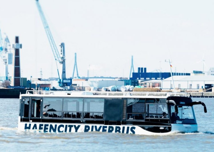 MAN-Hafencity-Riverbus